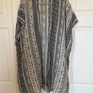 Black and White Patterned Kimono